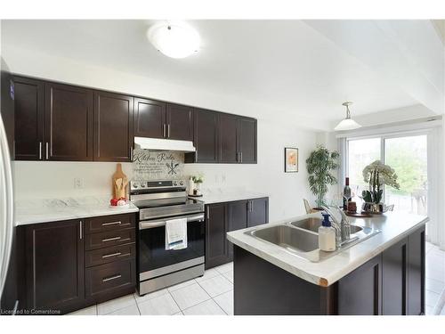 9-420 Linden Drive, Cambridge, ON - Indoor Photo Showing Kitchen With Double Sink