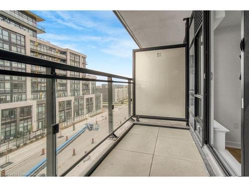 421-395 Dundas Street W, Oakville, ON - Outdoor With Balcony With Exterior