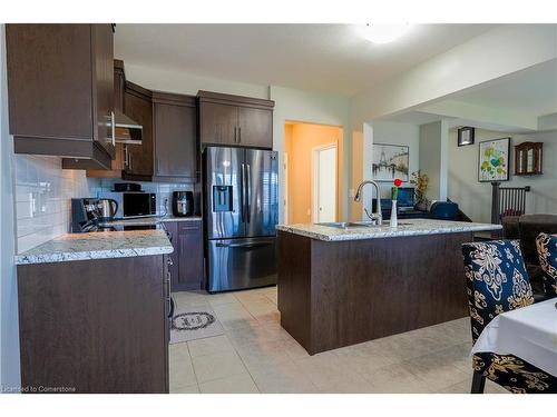 83 Monarch Street, Welland, ON - Indoor Photo Showing Kitchen