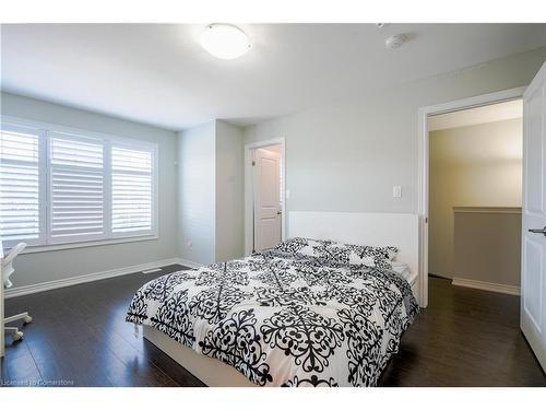 83 Monarch Street, Welland, ON - Indoor Photo Showing Bedroom