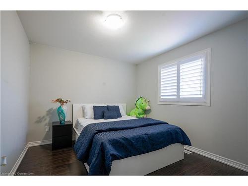 83 Monarch Street, Welland, ON - Indoor Photo Showing Bedroom