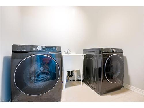 83 Monarch Street, Welland, ON - Indoor Photo Showing Laundry Room