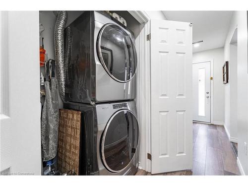 4350 Henry Avenue, Lincoln, ON - Indoor Photo Showing Laundry Room