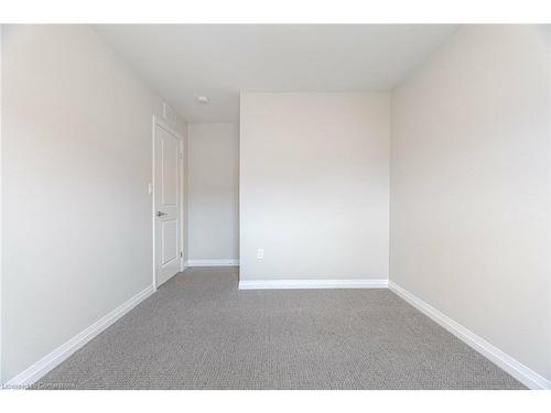 7381 Matteo Drive, Niagara Falls, ON - Indoor Photo Showing Other Room