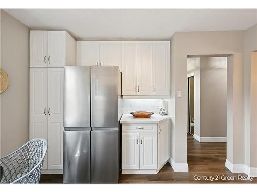 112-2149 Mountain Grove Avenue, Burlington, ON - Indoor Photo Showing Kitchen