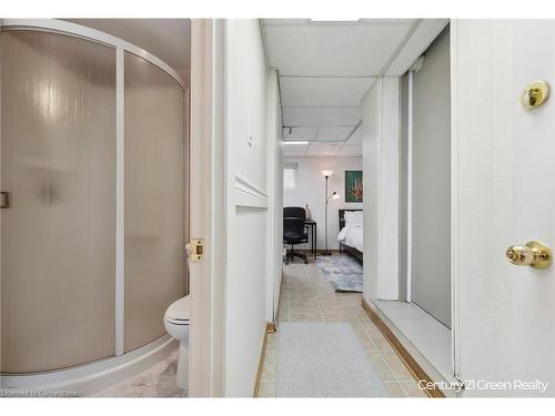 112-2149 Mountain Grove Avenue, Burlington, ON - Indoor Photo Showing Bathroom