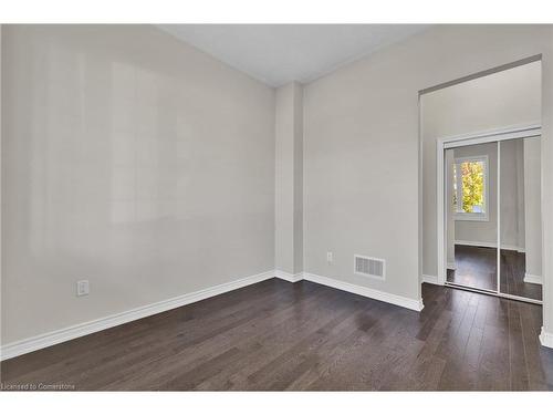 56 Pace Avenue, Brantford, ON - Indoor Photo Showing Other Room