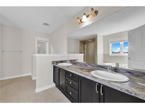 56 Pace Avenue, Brantford, ON - Indoor Photo Showing Bathroom