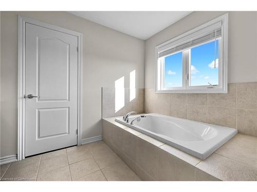 56 Pace Avenue, Brantford, ON - Indoor Photo Showing Bathroom