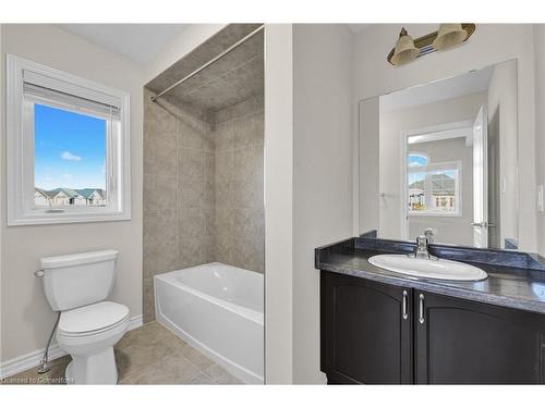 56 Pace Avenue, Brantford, ON - Indoor Photo Showing Bathroom