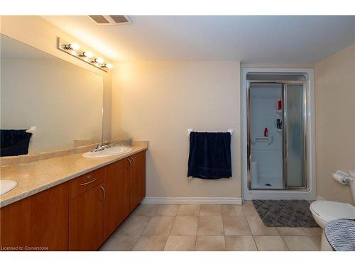 1440 Main St Street E, Milton, ON - Indoor Photo Showing Bathroom