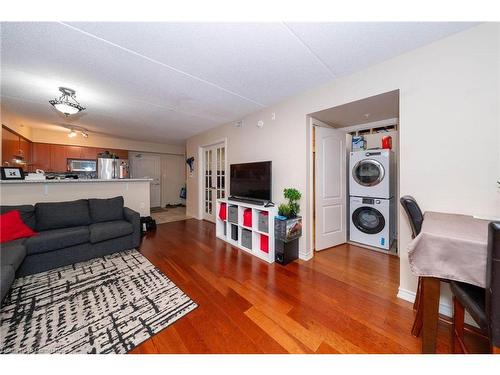 1440 Main St Street E, Milton, ON - Indoor Photo Showing Living Room