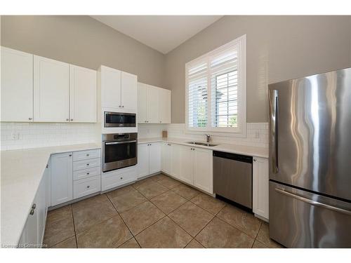 1440 Main St Street E, Milton, ON - Indoor Photo Showing Kitchen With Stainless Steel Kitchen With Double Sink