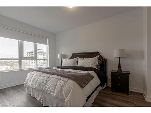 1307-2007 James Street, Burlington, ON - Indoor Photo Showing Bedroom