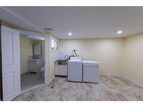 56 Raleigh Court, Hamilton, ON - Indoor Photo Showing Laundry Room