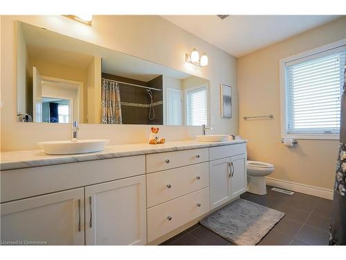 17 Ritchie Drive, Grand Valley, ON - Indoor Photo Showing Bathroom