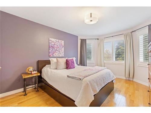 3673 Ketchum Court, Mississauga, ON - Indoor Photo Showing Bedroom