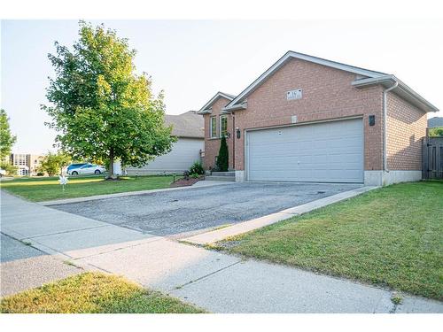 16 Dowden Avenue, Brantford, ON - Outdoor