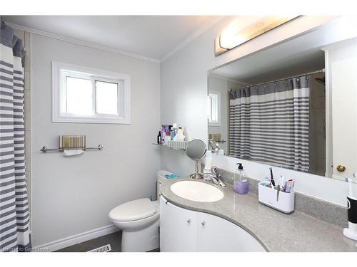 26 Wimbledon Court, Brampton, ON - Indoor Photo Showing Bathroom