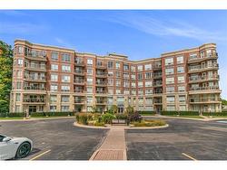 503-483 Faith Drive  Mississauga, ON L5R 0A1