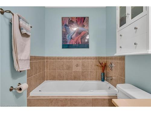 503-483 Faith Drive, Mississauga, ON - Indoor Photo Showing Bathroom