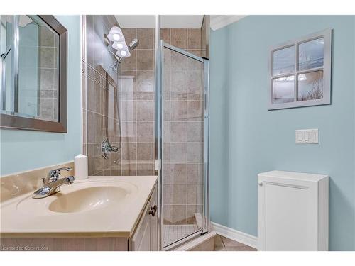 503-483 Faith Drive, Mississauga, ON - Indoor Photo Showing Bathroom