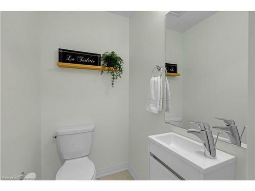 10-2255 Mcnab Lane, Mississauga, ON - Indoor Photo Showing Bathroom