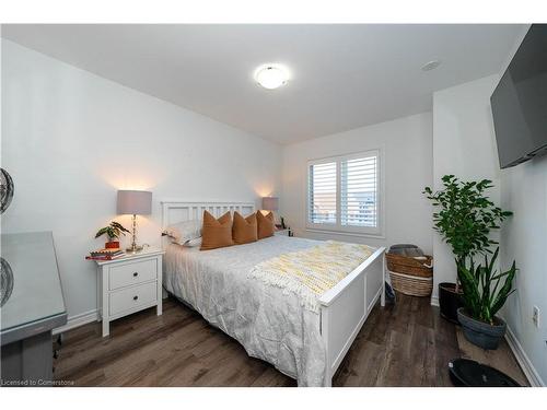 540 Bellflower Court, Milton, ON - Indoor Photo Showing Bedroom