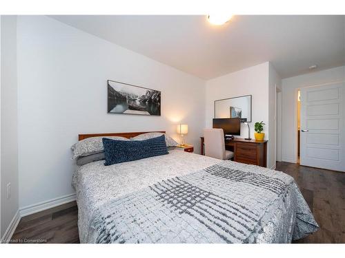 540 Bellflower Court, Milton, ON - Indoor Photo Showing Bedroom