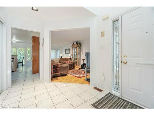 5528 Woodchase Crescent, Mississauga, ON - Indoor Photo Showing Other Room