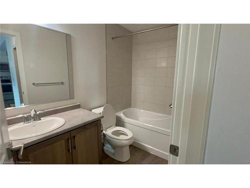 301-175 Commonwealth Street, Kitchener, ON - Indoor Photo Showing Bathroom