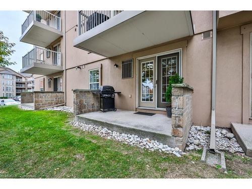 103-1460 Bishops Gate, Oakville, ON - Outdoor