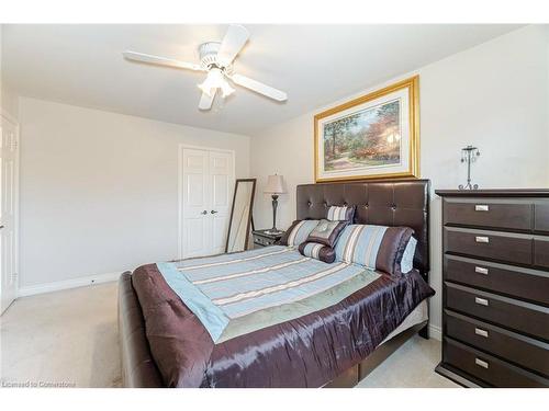 1230 Fleet Street, Mississauga, ON - Indoor Photo Showing Bedroom