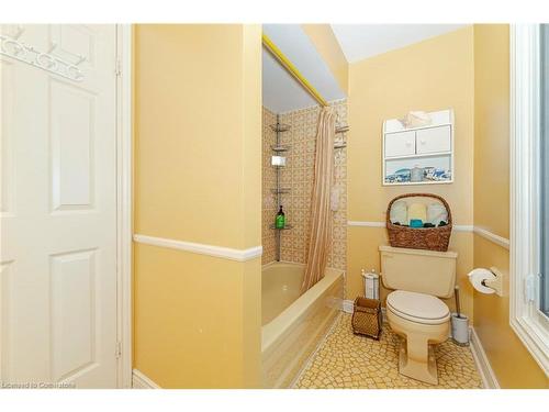 1230 Fleet Street, Mississauga, ON - Indoor Photo Showing Bathroom