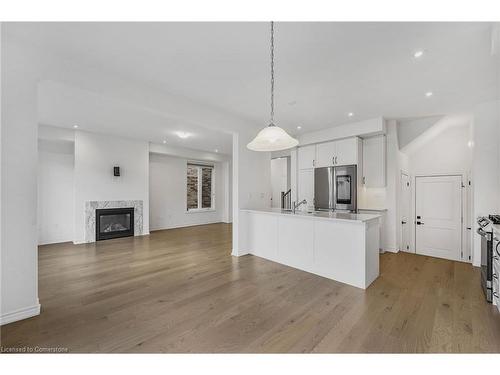 116 Shepherd Drive, Barrie, ON - Indoor Photo Showing Kitchen