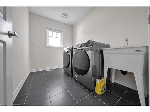 58 Stother Crescent, Bracebridge, ON - Indoor Photo Showing Laundry Room