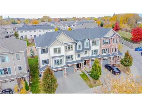 37-750 Lawrence Street, Cambridge, ON - Outdoor With Facade