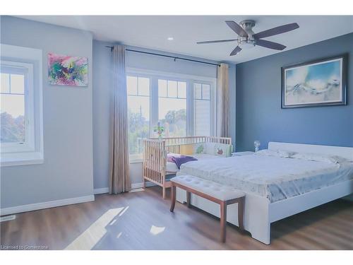 37-750 Lawrence Street, Cambridge, ON - Indoor Photo Showing Bedroom