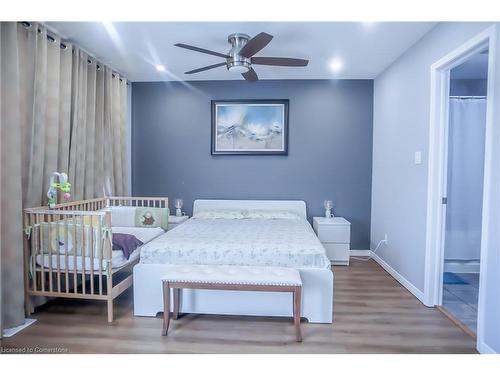 37-750 Lawrence Street, Cambridge, ON - Indoor Photo Showing Bedroom