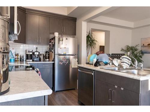 204 Sunflower Place, Welland, ON - Indoor Photo Showing Kitchen With Double Sink