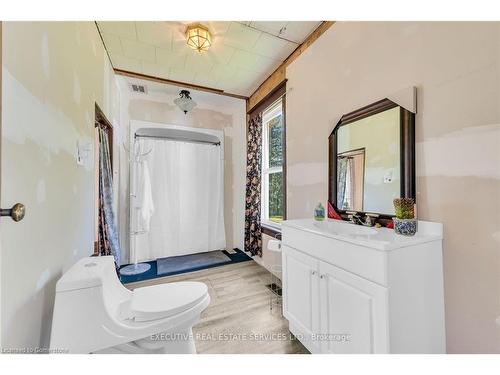 1045 St. Johns Road E, Simcoe, ON - Indoor Photo Showing Bathroom