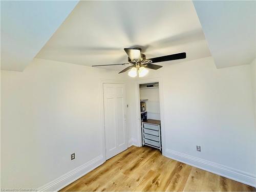 Upper-212 Homewood Avenue, Hamilton, ON - Indoor Photo Showing Other Room