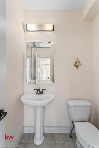 691 Robert Ferrie Drive, Kitchener, ON - Indoor Photo Showing Bathroom