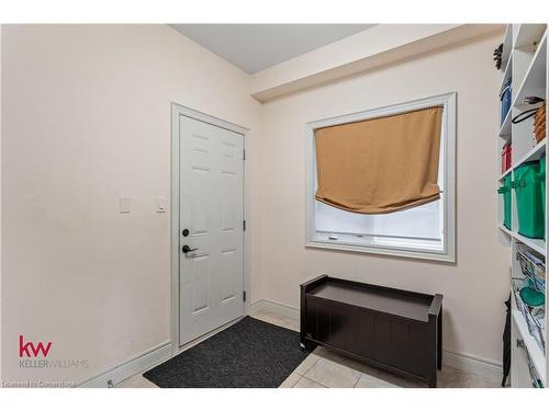 691 Robert Ferrie Drive, Kitchener, ON - Indoor Photo Showing Other Room