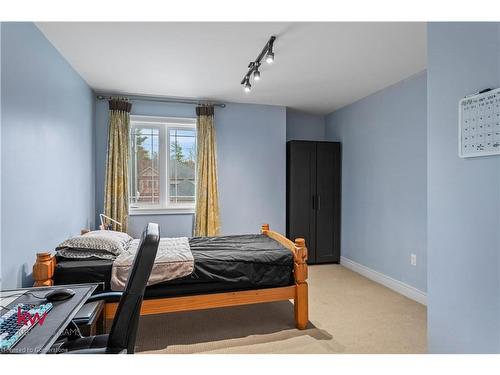 691 Robert Ferrie Drive, Kitchener, ON - Indoor Photo Showing Bedroom