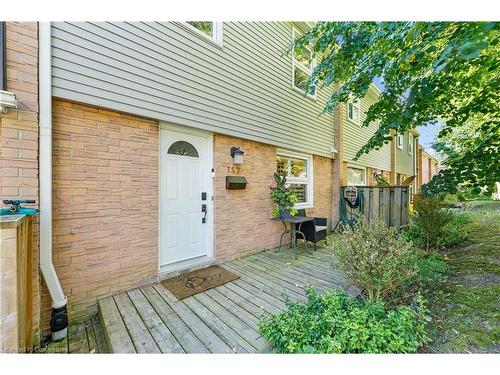 127-1050 Shawnmarr Road, Mississauga, ON - Outdoor With Deck Patio Veranda With Exterior