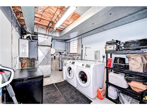 288 Salisbury Avenue, Cambridge, ON - Indoor Photo Showing Laundry Room