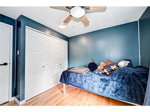 288 Salisbury Avenue, Cambridge, ON - Indoor Photo Showing Bathroom