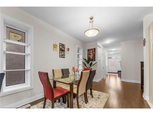 214 Sedgewood Street, Kitchener, ON - Indoor Photo Showing Dining Room