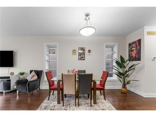 214 Sedgewood Street, Kitchener, ON - Indoor Photo Showing Dining Room